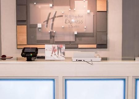 Holiday Inn Express North 泰勒 外观 照片