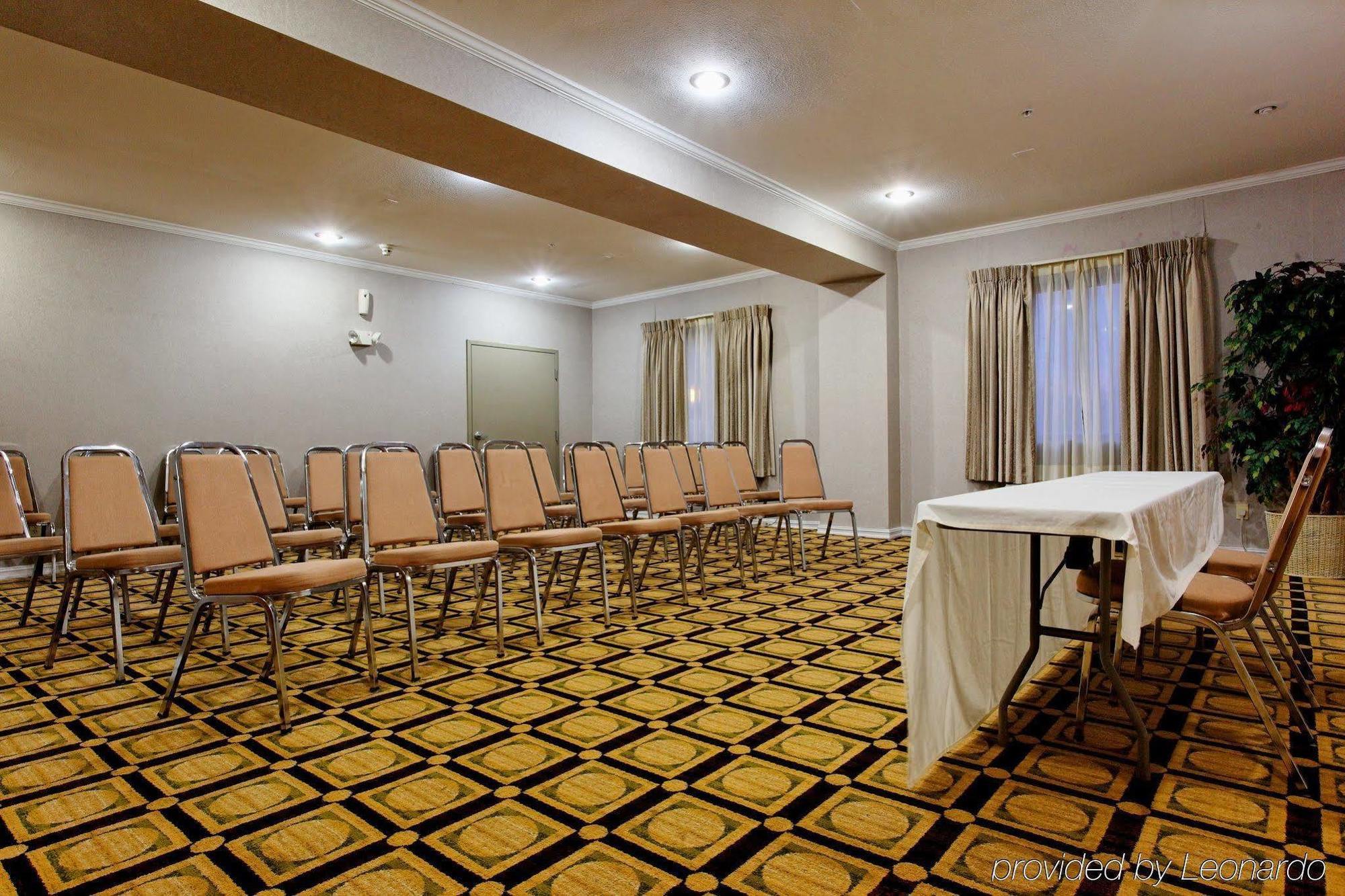 Holiday Inn Express North 泰勒 外观 照片
