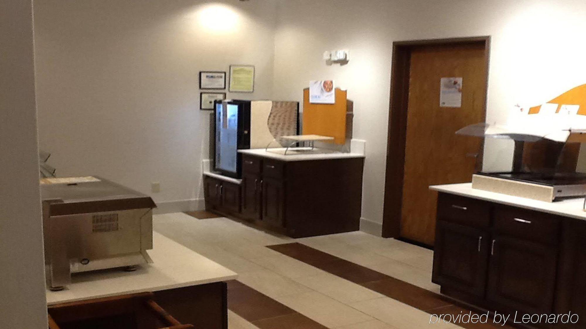 Holiday Inn Express North 泰勒 外观 照片