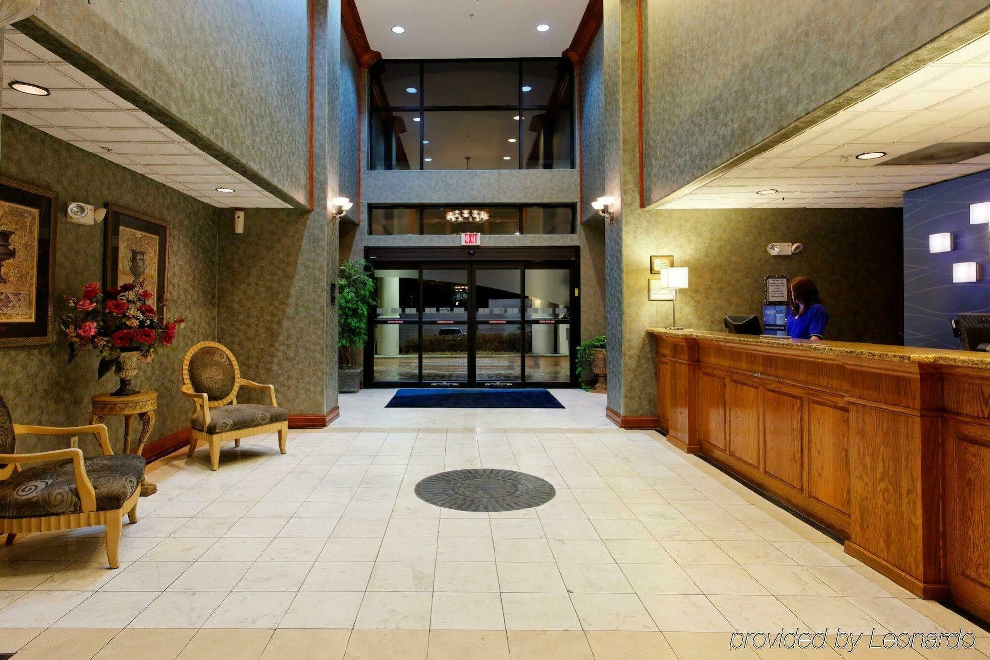 Holiday Inn Express North 泰勒 外观 照片