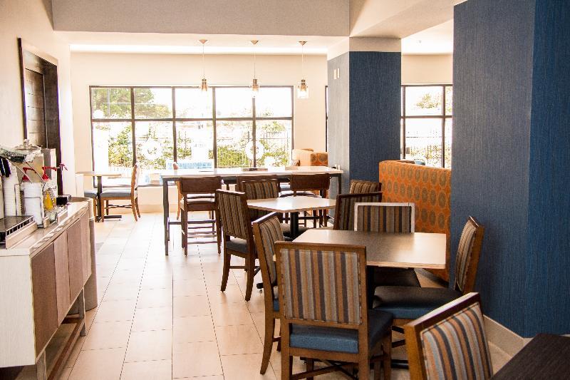 Holiday Inn Express North 泰勒 外观 照片